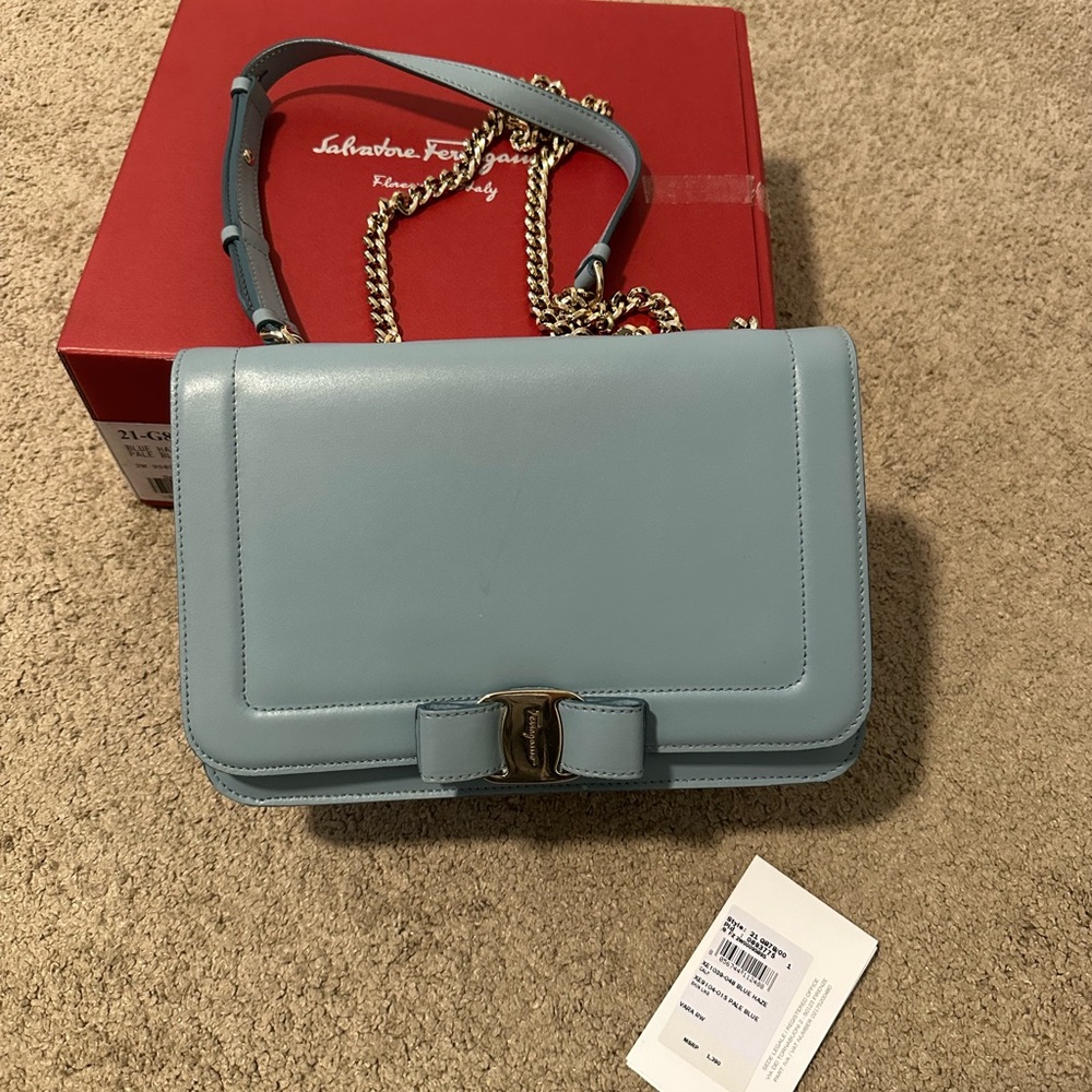 Ferragamo Vara Bow Flap Bag 21G878 0693775 blue haze calf
